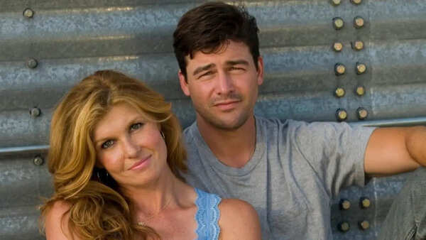 Kyle Chandler Photos