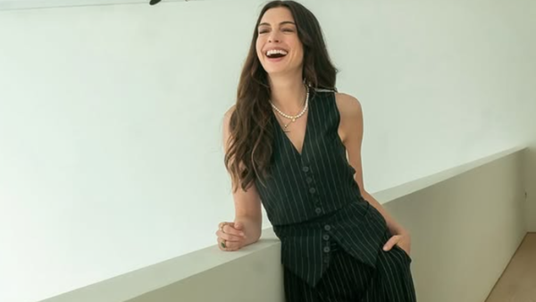Anne Hathaway Images