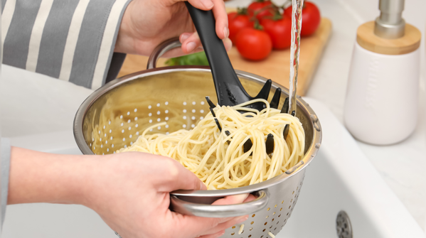 Rinsing the pasta after draining
