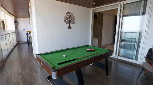 Game and party corner