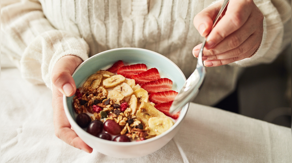Combine dates with fiber-rich foods