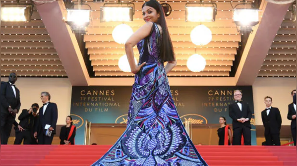 The 20-Foot Butterfly Cape (2018)