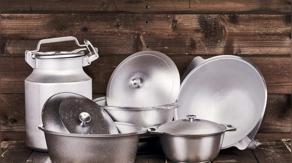 Why to avoid aluminum cookware