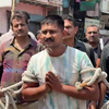 Article image for: History-sheeter, four aides booked for extorting Surat fruit trader