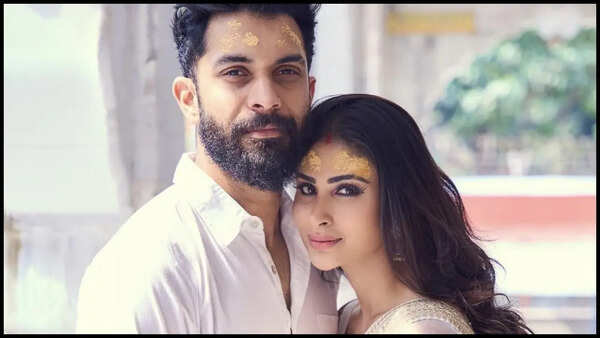 Mouni Roy Images