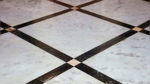 Stone flooring