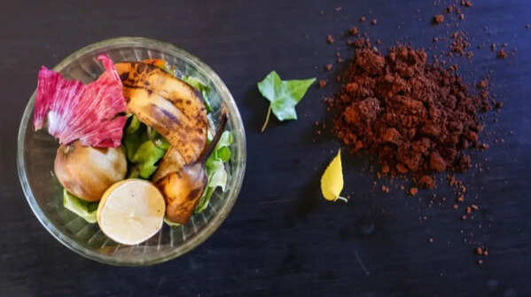 This Indian kitchen waste is secretly the best fertiliser for terrace gardens