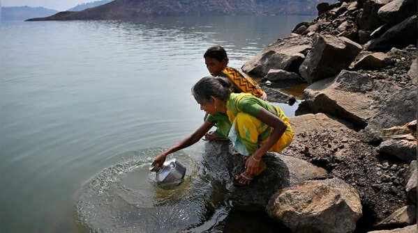 A village above water, but without water
