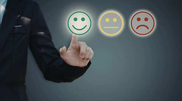 The slow collapse of emotional articulation