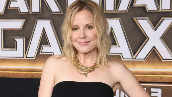 Emma Caulfield Photos