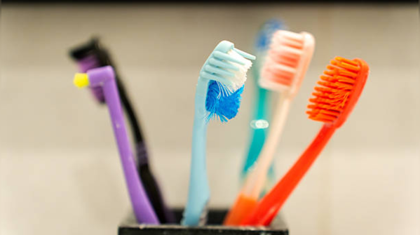 Toothbrush holder
