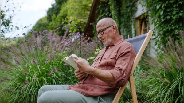 Reading fiction