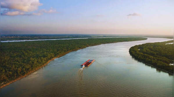 The Mississippi River – America's river of music and migration