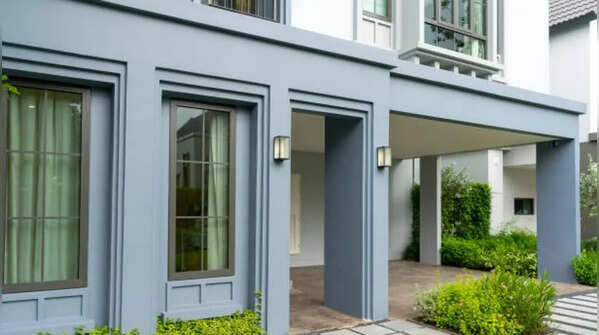 Pale grey – modern elegance of summer interior