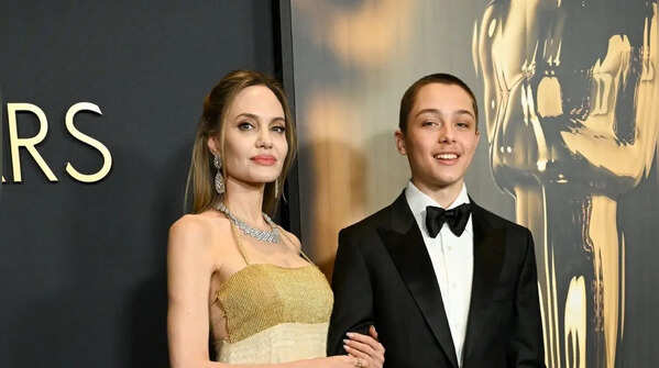 Knox Jolie-Pitt, 17
