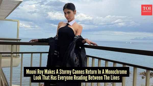Mouni Roy Wallpapers