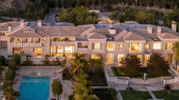Palazzo di Amore, California