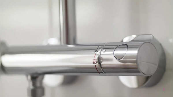 Skipping a thermostatic diverter
