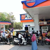 Article image for: No rationing of fuel, bulk consumers leading to long queues: Govt