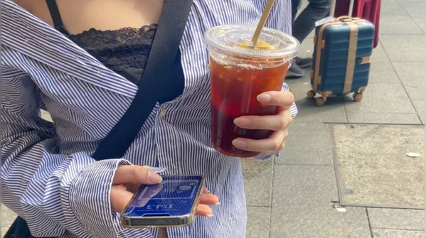 The Coffee Shop Treats: Sweetened Iced Teas & Frappes