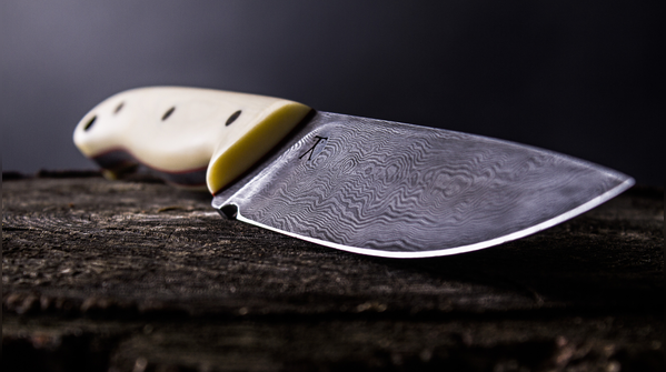 The knife may be poorly made, or just badly maintained