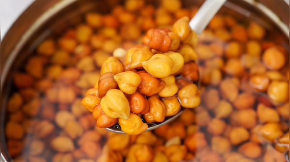 8 foods to pair with kala chana for maximum protein