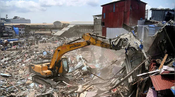 Mumbai’s railway land battle continues