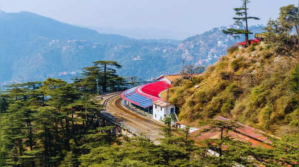 Kasauli, Himachal Pradesh (285 km)