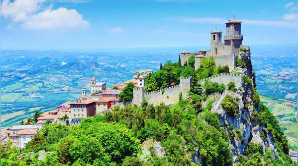 San Marino – No railway stations