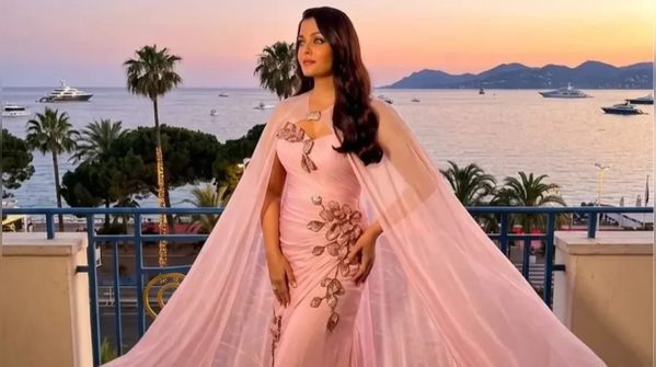 Pretty in Blush (With a Side of Aaradhya!)