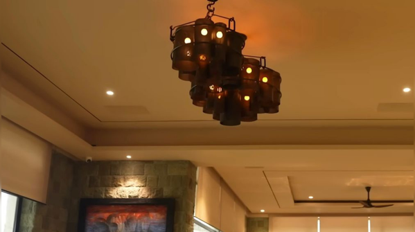 A cluster of kandel-style chandeliers