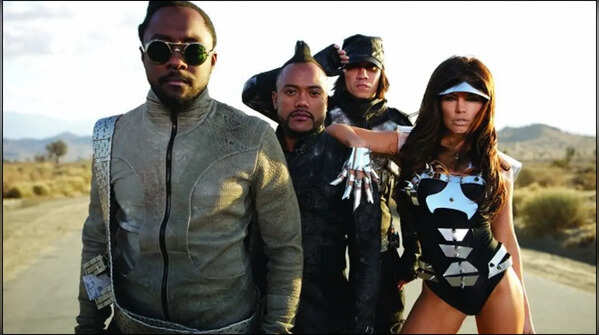 Black Eyed Peas’ emotional reunion for the best throwback award