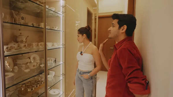 Royal collection of crockery