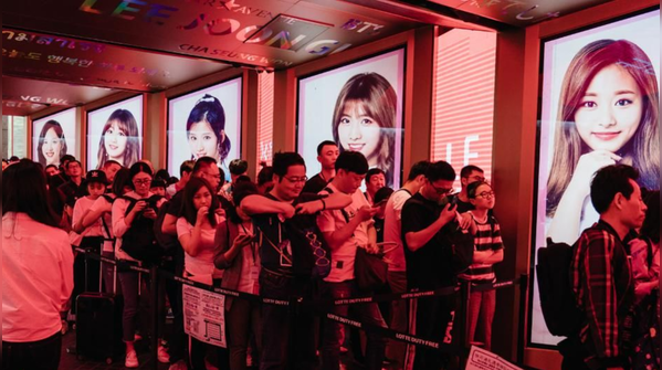 Goodbye China, Hello America