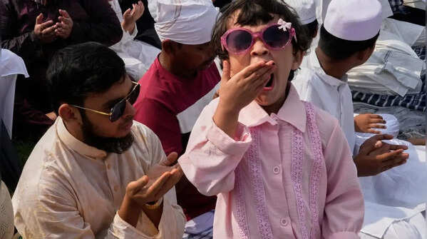 Festive moments bring smiles during Eid celebrations
