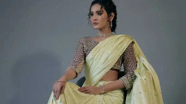 Ivory or off-white - pure elegance