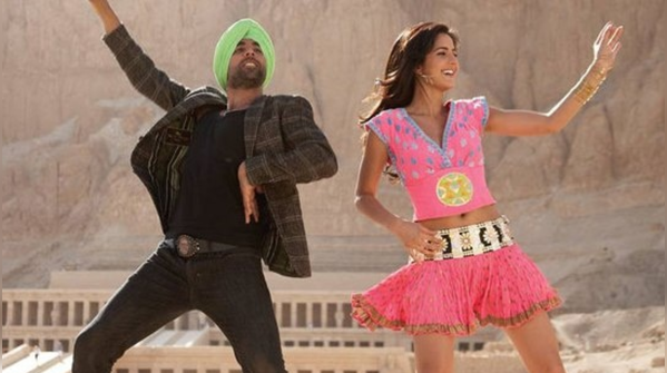 Pink co-ord set from the ‘Jee Karda’ song in ‘Singh is Kinng'.