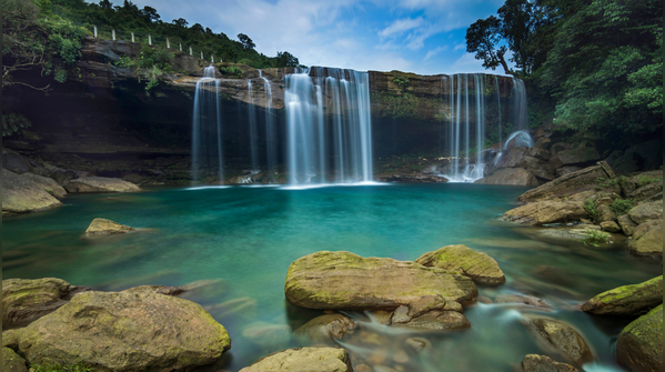 These Indian wterfalls come alive only during monsoon