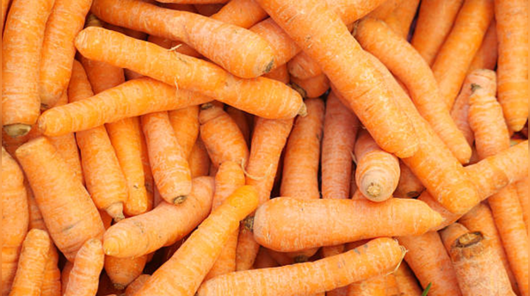 Carrots, Beta carotene, vegetables, fruits and green leafy vegetables