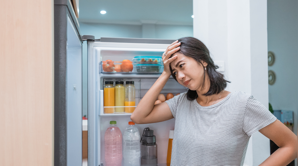 Leaving the fridge door open while deciding what to take out