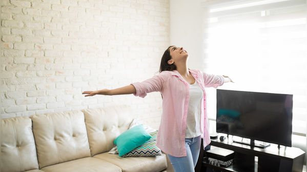 Women living alone, take note: 8 essentials you should always have at home and why