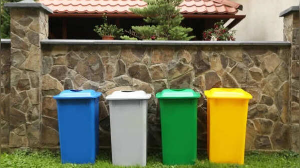 Separate dustbins for easy management and segregation of waste