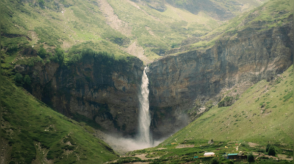 Sissu Waterfall