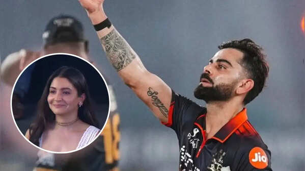Virat Kohli and Anushka Sharma: The iconic flying kiss moment