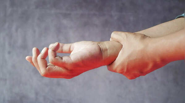 Use acupressure wrist pressure