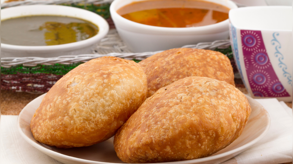 Pyaz Kachori