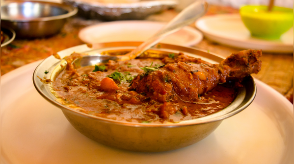 Laal Maas