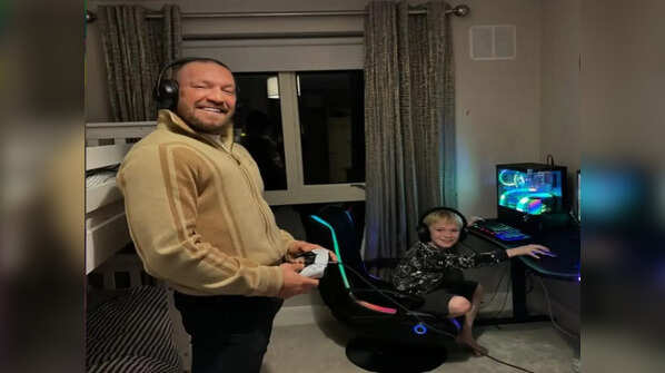 Hands on dad