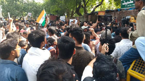Demonstration focuses on examination-related concerns