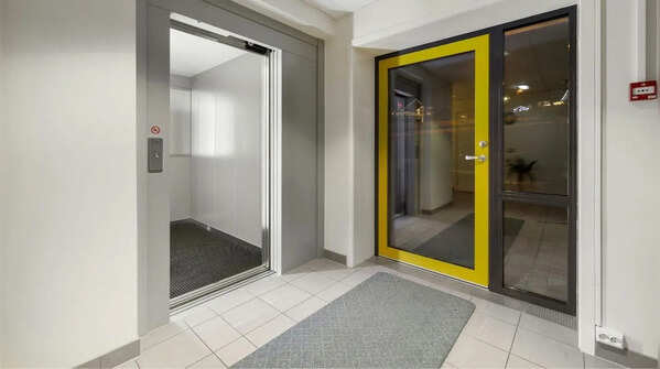 Keep corridors and exits unobstructed